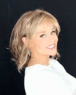 Stop Traffic Wig By Raquel Welch -Wig Discount Store D66E1386 43F7 4F18 869A AA1B4877F339