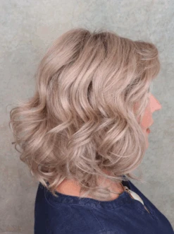 Editor's Pick Elite Wig By Raquel Welch | Hand-Tied -Wig Discount Store Editor spickeliteside