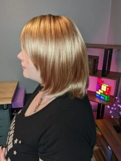 Heather Wig By Estetica -Wig Discount Store EsteticaHeatherinR20RT8Side1