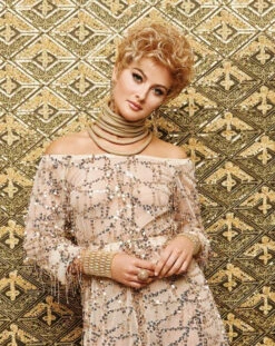 Acclaim Wig By Gabor | Petite Cap -Wig Discount Store GB Acclaim GoldenAnniversary Model Front2 c98f2d7d 115b 4b5b a08a 0dc54498a30a