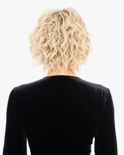 Breezy Wave Cut Wig By Hairdo | Heat Friendly Synthetic -Wig Discount Store HD Breezy Wave Model Side 3