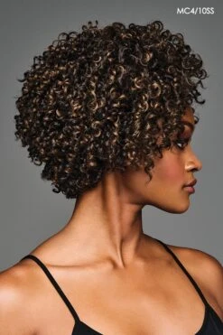 Aniyah Wig By Kim Kimble | Heat-Friendly Synthetic -Wig Discount Store KK Aniyah Model2 Side2