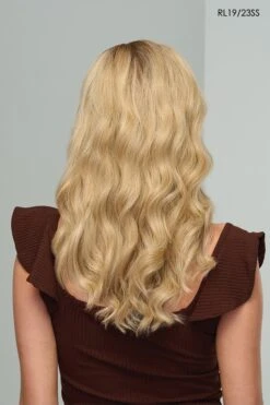 Day To Date Wig By Raquel Welch | Heat-Friendly Synthetic -Wig Discount Store RW DayToDate Model2 Side2