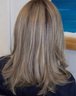 Nice Move Wig By Raquel Welch -Wig Discount Store RWNiceMovebackSSCappuccino